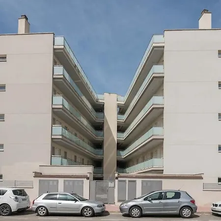 Penthouse Fenals דירה